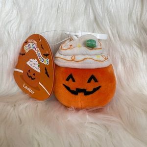 New with tags Squishmallows Halloween Clip- Lester